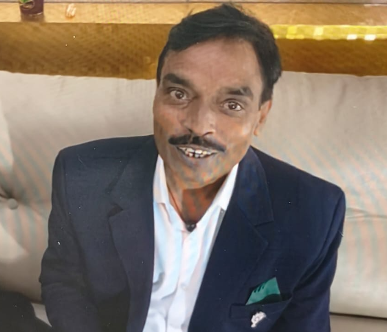 शामली में अनियंत्रित कार पेड़ से टकराई, चालक और कार स्वामी की मौत