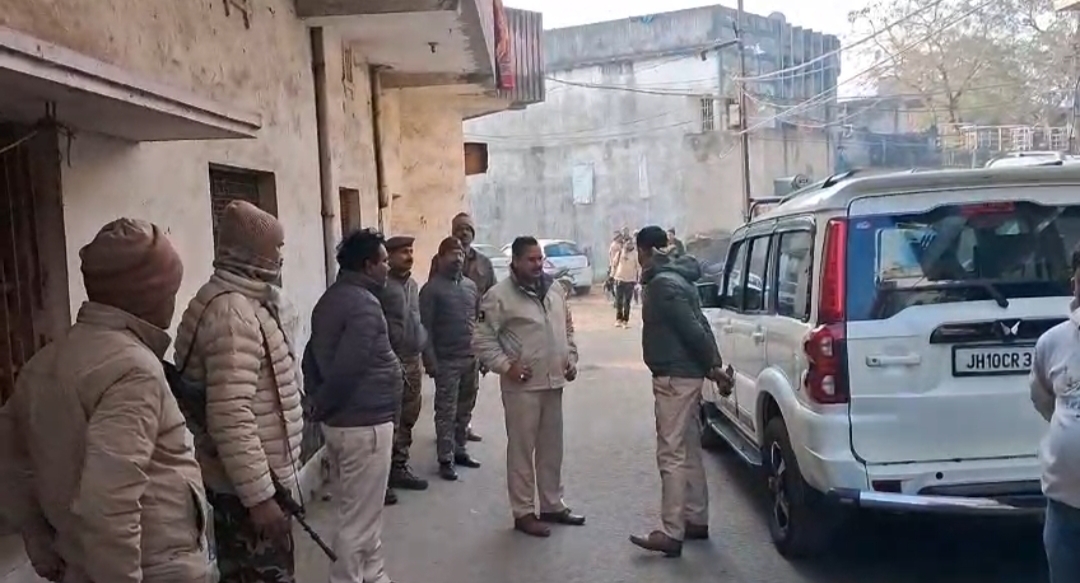 प्रिंस खान के नेटवर्क पर पुलिस का बड़ा प्रहार; धनबाद समेत कई जिलों में एक साथ छापेमारी, रंगदारी सिंडिकेट पर शिकंजा