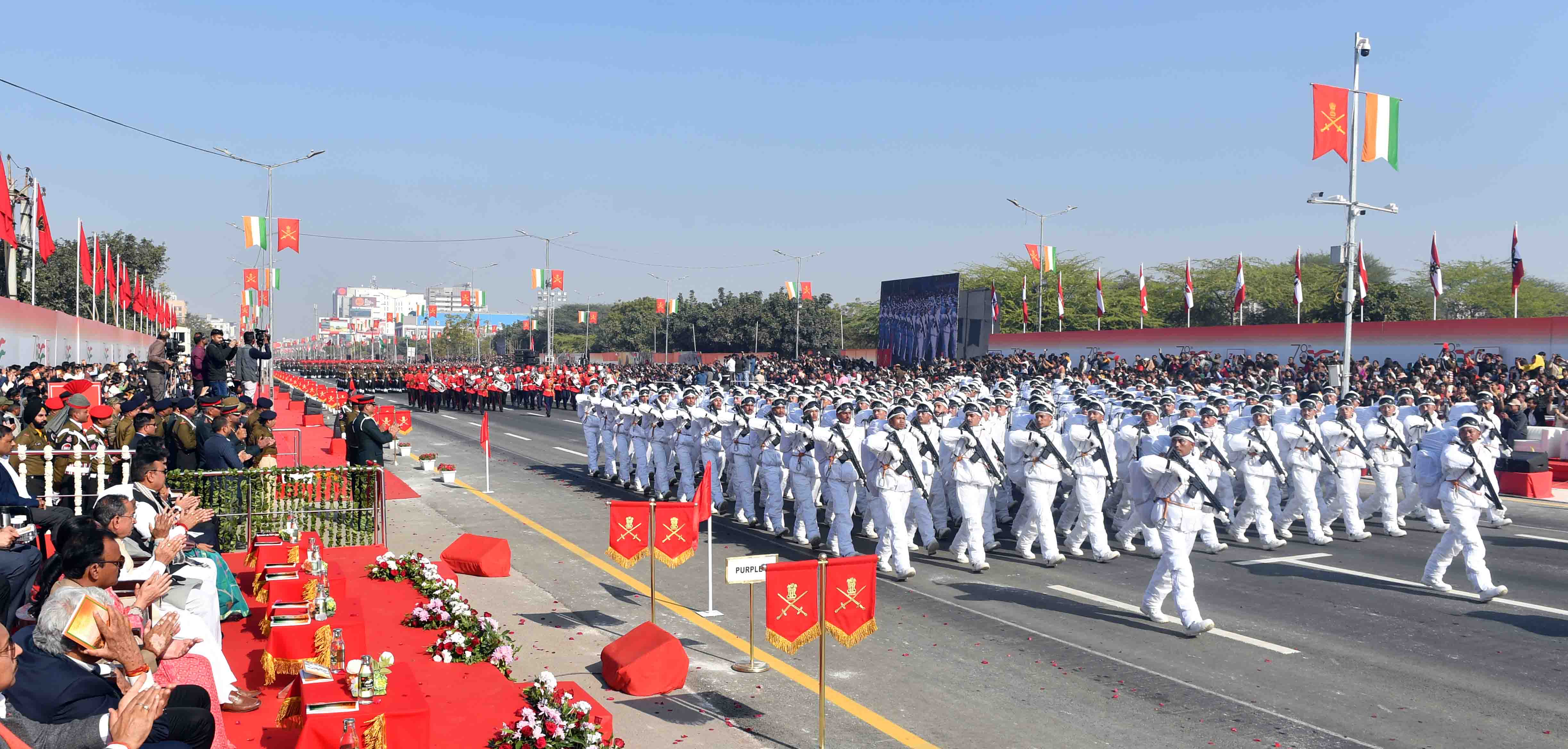 जयपुर में दिखा भारतीय सेना का दम, शौर्य और अत्याधुनिक हथियारों के प्रदर्शन से थर्राया आसमान