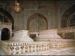 ताजमहल में 30 फीट नीचे शाहजहाँ-मुमताज की असली कब्रों तक पहुँचे अफसर, जानें क्यों खुला तहखाना