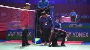 मलबा गिरने के बाद इंडिया ओपन में खेल रुका, स्थल की हो रही है जांच