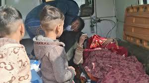 मुरादाबाद:  NH-09 पर चलती बस बनी डिलीवरी रूम, महिला ने बच्ची को दिया जन्म