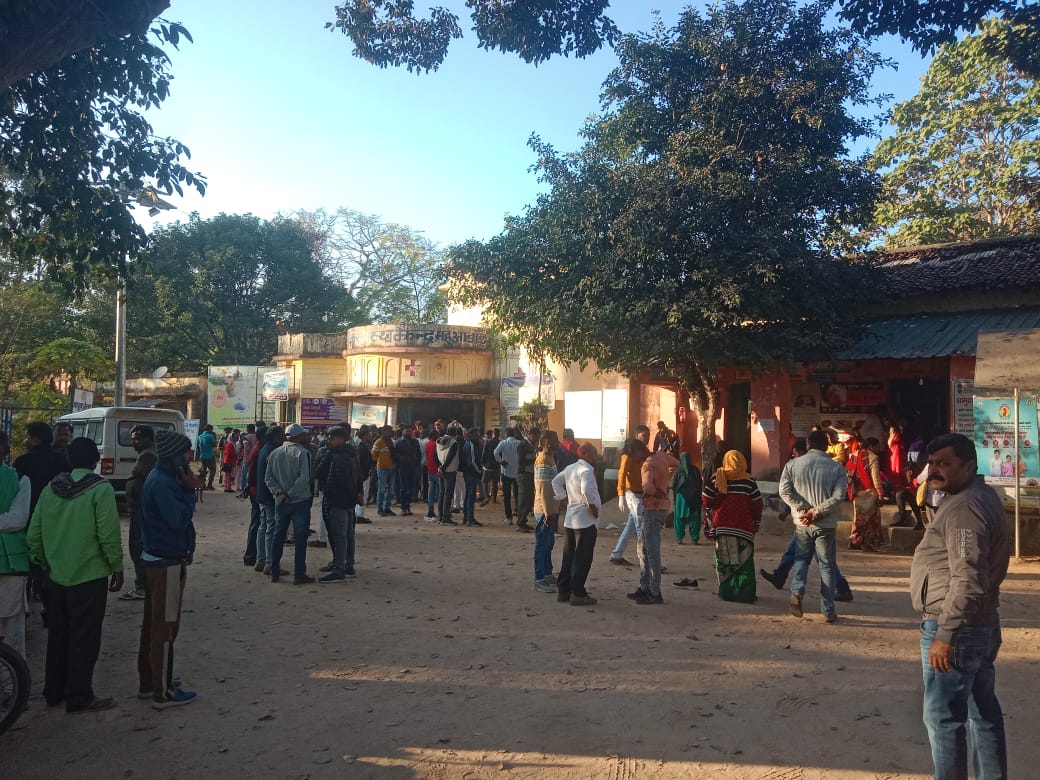 झारखंड के लातेहार में भीषण सड़क हादसा, छह लोगों की मौत, 60 से अधिक घायल