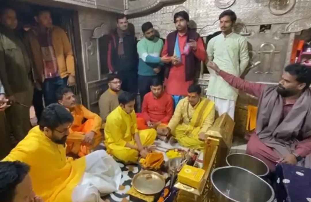 टीम इंडिया के कोच गौतम गंभीर पहुंचे माँ बगलामुखी दरबार, नलखेड़ा में की विशेष पूजा