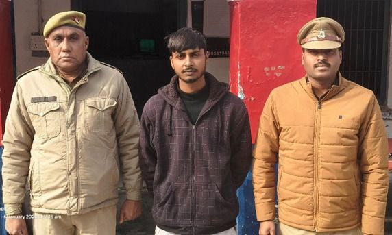 मेरठ: दौराला पुलिस ने गैंगस्टर एक्ट में फरार आरोपी को किया गिरफ्तार