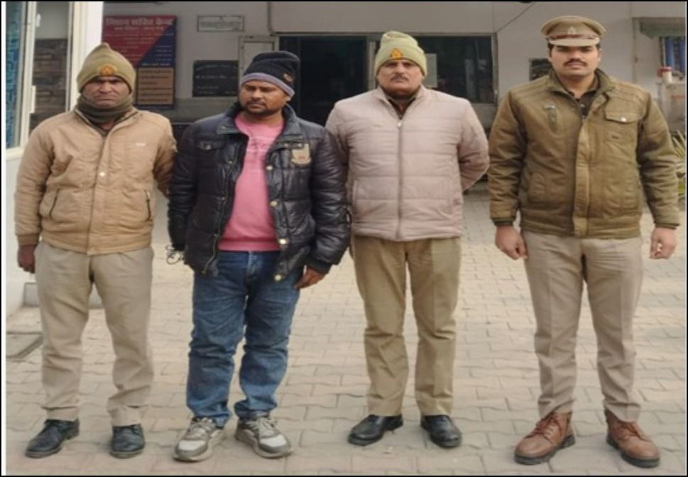 मेरठ: एटीएम ठगी का खुलासा, पुलिस ने दो आरोपियों को गिरफ्तार किया, 25 हजार रुपये बरामद