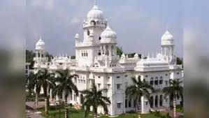 KGMU की बड़ी चेतावनी: 24 घंटे में FIR नहीं तो कल से OPD बंद; डॉक्टरों ने कार्य बहिष्कार का किया ऐलान