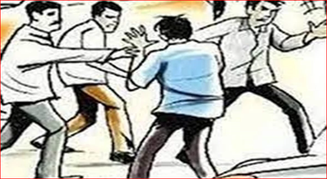 नोएडा: कनारसी गांव में बिजली चोरी जांच के दौरान एनपीसीएल कर्मचारियों पर हमला