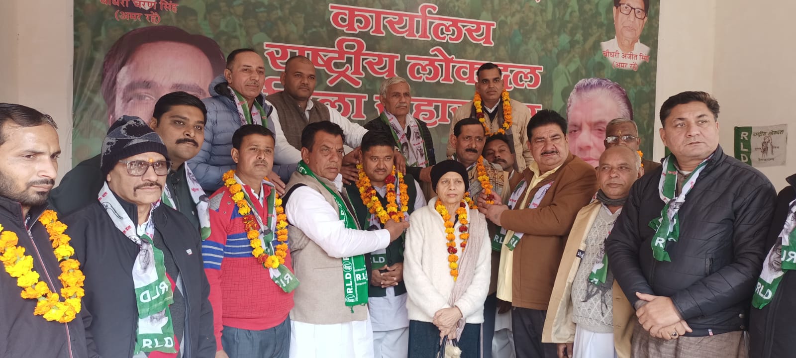 सहारनपुर: राष्ट्रीय लोकदल में बड़ी संख्या में समाजवादी पार्टी के पूर्व कार्यकर्ताओं का प्रवेश