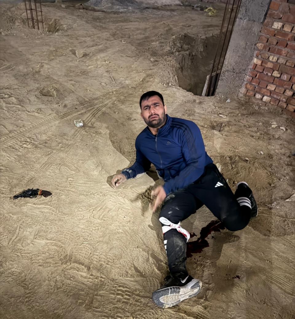 गाजियाबाद में पुलिस मुठभेड़: वांछित अपराधी घायल हालत में गिरफ्तार, हथियार और कार बरामद