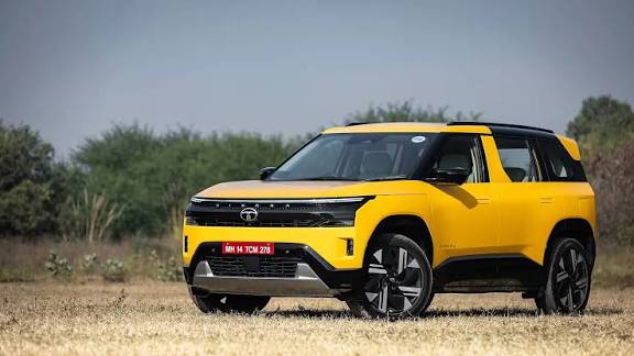 Tata Sierra के इस वेरिएंट पर टूटा ग्राहकों का भरोसा, बुकिंग में जबरदस्त उछाल, डिलीवरी को लेकर बड़ा अपडेट