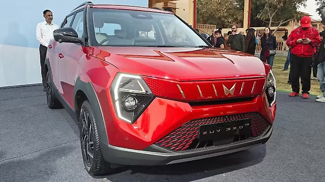 Mahindra XUV 3XO EV लॉन्च, दमदार रेंज, शानदार फीचर्स और शहर के लिए परफेक्ट इलेक्ट्रिक SUV