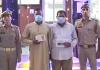 सहारनपुर पुलिस ने कार का शीशा तोड़कर चोरी करने वाले दो शातिर चोर गिरफ्तार किए