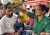 ग्रेटर नोएडा लुक्सर जेल में भाई दूज पर बहनों ने भाईयों को लगाया टीका, कारागार में विशेष व्यवस्था