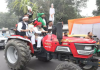 ट्रैक्टर से विधानसभा पहुंचे SP विधायक अतुल प्रधान, किसानों के मुद्दों पर योगी सरकार को घेरा