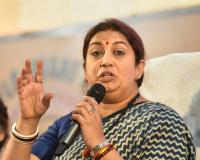 पूर्व केंद्रीय मंत्री स्मृति ईरानी का नाम अमेठी की ड्राफ्ट मतदाता सूची में शामिल, नेतृत्व ने दिया बड़ा संकेत