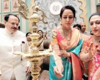 मेरठ में  हेमा मालिनी के उद्घाटन के 35 दिन बाद 'जैना ज्वेलर्स' को मिल गया नोटिस; 'सोने का महल' बना चर्चा का विषय