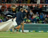 बारिश बनी विलेन, भारत-ऑस्ट्रेलिया का पहला टी20 मुकाबला रद्द