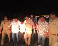 देवबंद में पुलिस और गो-तस्करों के बीच मुठभेड़, एक गो-तस्कर गोली लगने से घायल, दूसरा फरार