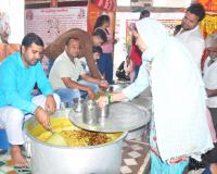 शामली में गोवर्धन पूजा पर अन्नकूट भंडारों का भव्य आयोजन, श्रद्धालुओं ने उठाया धर्मलाभ