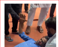 नोएडा में 81 गांवों के किसानों का अनिश्चितकालीन धरना जारी, किसान अपनी मांगों पर अड़े