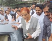 फर्जी दस्तावेज़ों से एनओसी लेने में आज़म खां समेत तीन पर तय हुए आरोप, कोर्ट में पेशी के बाद फिर बढ़ी मुश्किलें