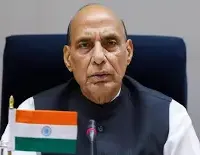 नौसेना ने अपने दम-खम से पाकिस्तानी युद्धपोतों को उसके तटीय क्षेत्रों से आगे नहीं बढने दिया : राजनाथ