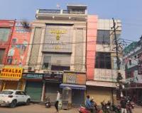 मेरठ: सेंटर मार्केट में ध्वस्तीकरण पर बवाल! व्यापारियों ने किया विरोध