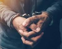 उन्नाव में युवक का हथियारों के साथ रौब | पुलिस ने की कार्रवाई की तैयारी!