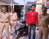 मेरठ में चोरी की स्कूटी के साथ वाहन चोर सादिक गिरफ्तार, कोतवाली पुलिस की बड़ी कार्रवाई