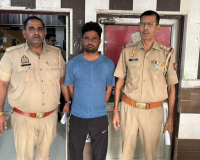 मेरठ में 25 हजार का ईनामी सेना का भगोड़ा गिरफ्तार, लाखों की चोरी का खुलासा