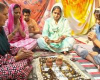 रामपुर में आस्था का संगम: धूमधाम से मनाई गई गोवर्धन पूजा; भक्ति और प्रसाद का वितरण