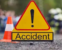 नासिक में भीषण हादसा, साईं दर्शन को जा रहे श्रद्धालुओं की कार पलटी, तीन की मौत, चार घायल