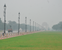 दिल्ली-एनसीआर में बढ़ी ठंड और स्मॉग, नवंबर की शुरुआत में गिर सकता है तापमान