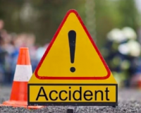 प्रयागराज में बेकाबू कार ने मारी टक्कर, एक की मौत, पांच घायल