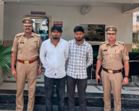 मेरठ में अवैध असलहा फैक्ट्री का भंडाफोड़, दो गिरफ्तार, तमंचे, कारतूस और उपकरण बरामद