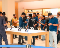 एप्पल की सितंबर तिमाही में 102.5 बिलियन डॉलर की कमाई, भारत में आईफोन की रिकॉर्ड शिपमेंट