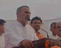 मुजफ्फरनगर में संजीव बालियान ने सरकार के अधिकारियों पर लगाया भ्रष्टाचार का आरोप | वायरल वीडियो