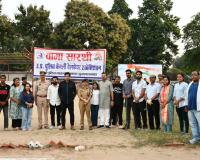 पुलिस लाइन में हरियाली का संदेश — एसएसपी संजय वर्मा व धर्मपत्नी ने लगाया फलदार वृक्ष