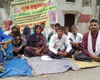 मुजफ्फरनगर: भूख हड़ताल पर परिजन, बेटे मुकुल की आत्महत्या मामले में आरोपी गिरफ्तारी की मांग