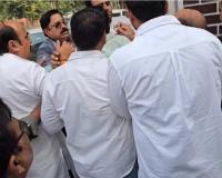 मंत्री कपिल देव को रालोद नेताओं द्वारा गाली देने पर हंगामा, रालोद नेताओं से भिड़े जाट कॉलेज के टीचर !