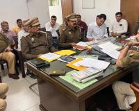 मुजफ्फरनगर में शीरा नीति 2025-26 पर समीक्षा बैठक, पारदर्शिता और राजस्व वृद्धि के लिए चीनी मिलों को सख्त निर्देश