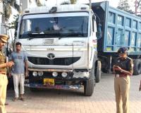 सहारनपुर में बिना नम्बर प्लेट वाले 10 खनन वाहनों पर पुलिस ने की कार्रवाई