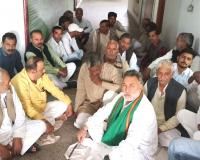 सहारनपुर: गन्ना डायवर्जन की मांग को लेकर किसानों का धरना, मांग पूरी न होने पर आंदोलन की चेतावनी