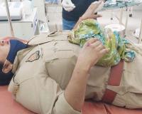 शामली में डीएम कैंप कार्यालय की होमगार्ड महिला सड़क दुर्घटना में घायल