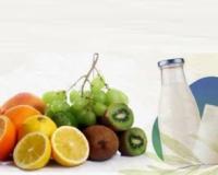 दूध के साथ खट्टे फल न लें, पाचन और सेहत पर पड़ सकता है बुरा असर