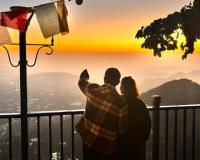 विक्रांत मैसी ने पत्नी शीतल ठाकुर के लिए लिखा दिल छू लेने वाला नोट, बर्थडे पर शेयर की खूबसूरत तस्वीरें