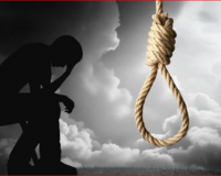 नोएडा में पेड़ की डाल से फंदा लगाकर दुकानदार ने की आत्महत्या, महिला समेत दो की संदिग्ध मौत