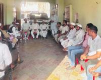 शामली: गन्ना भुगतान में देरी पर किसानों की पंचायत, अनिश्चितकालीन धरना की तैयारी