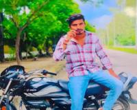 बिजनौर में डीएम आवास के पास भीषण हादसा: तेज रफ्तार कार ने बाइक सवार युवक की जान ली